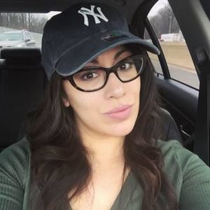 Meet your Posher, Monica